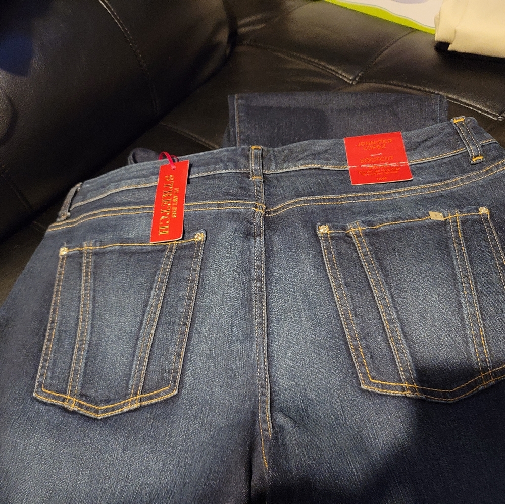 Jennifer Lopez Jeans NWT